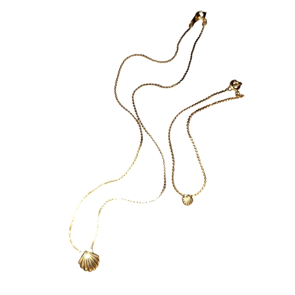 Childs Seashell Set - Necklace+ Bracelet Goldtone - Picture 7 of 8